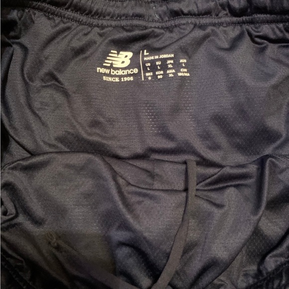 New Balance mens running shorts L - Picture 3 of 9